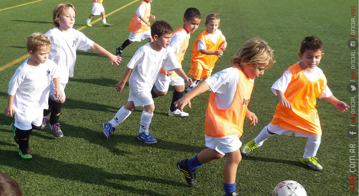 Cómo entrenar a los niños para jugar al fútbol sala?